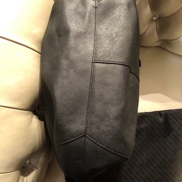 DKNY Black Leather Shoulder Hobo Bag - Picture 5 of 7